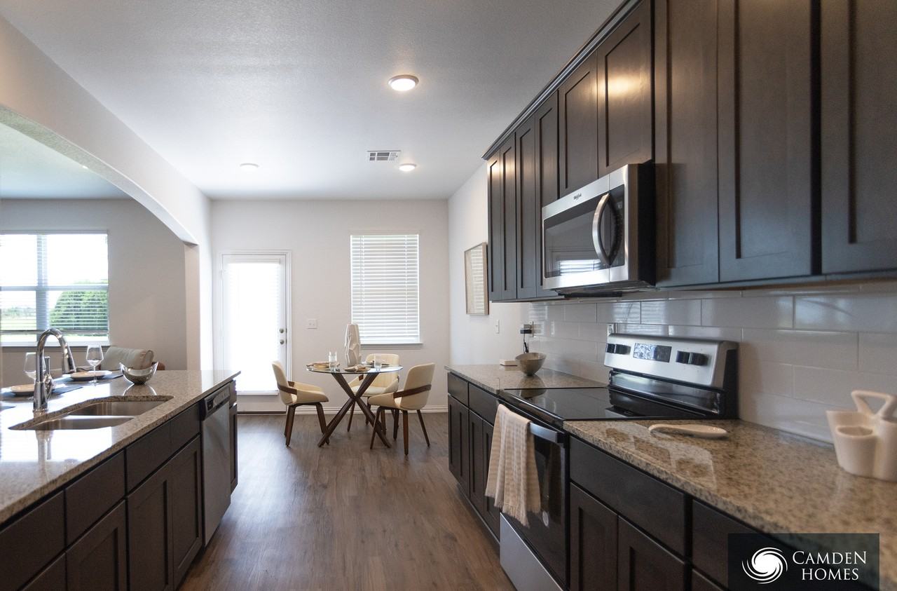 2954 Emma Ln - Photo 2 of 15