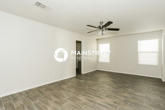 5373 Royal Birkdale Dr - Photo 7 of 19