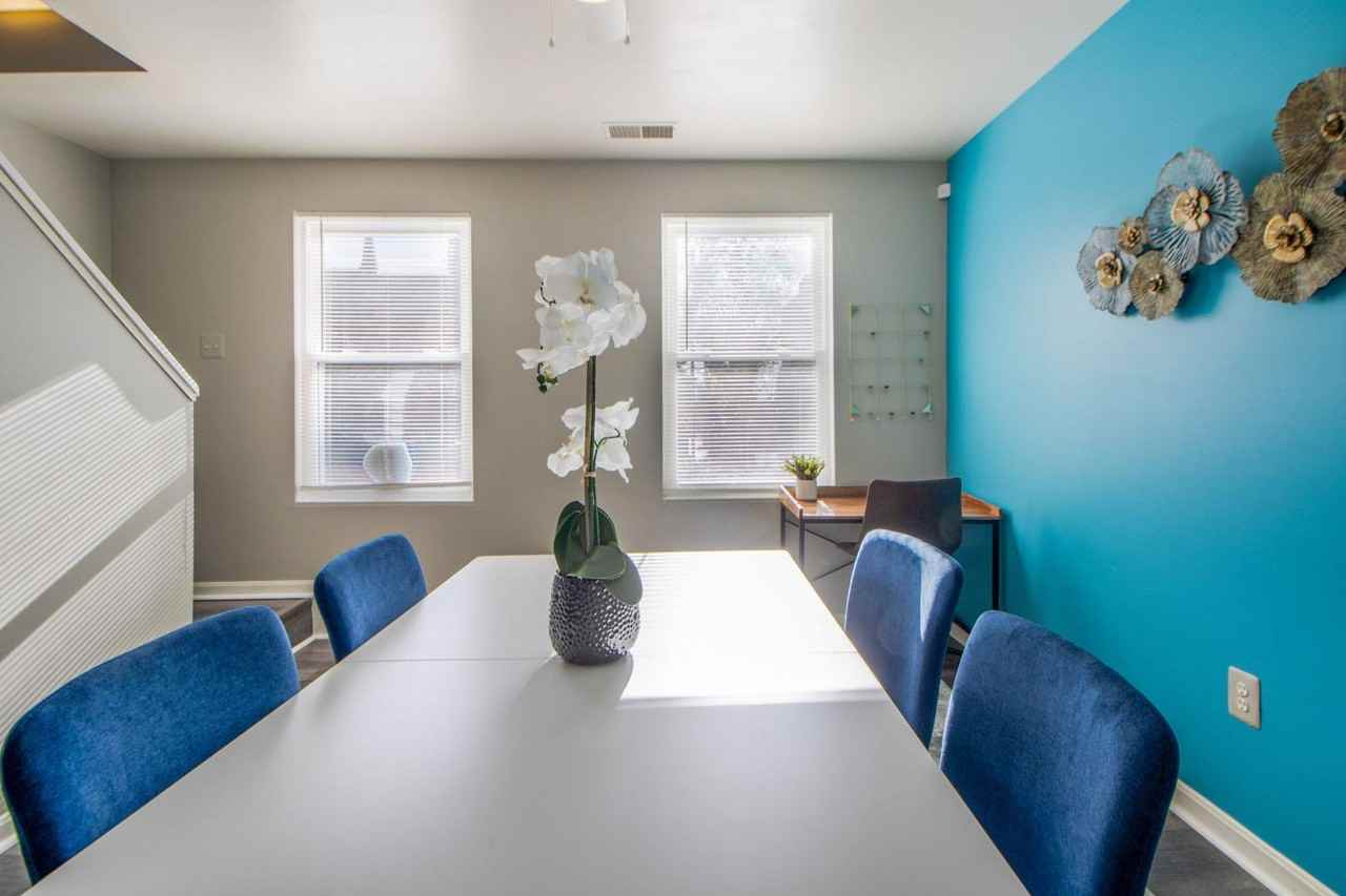 1216 1/2 W Lafayette Ave - Photo 2 of 10