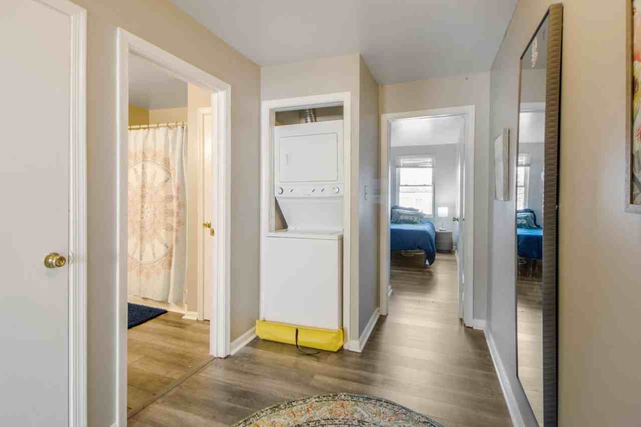 1216 1/2 W Lafayette Ave - Photo 3 of 10