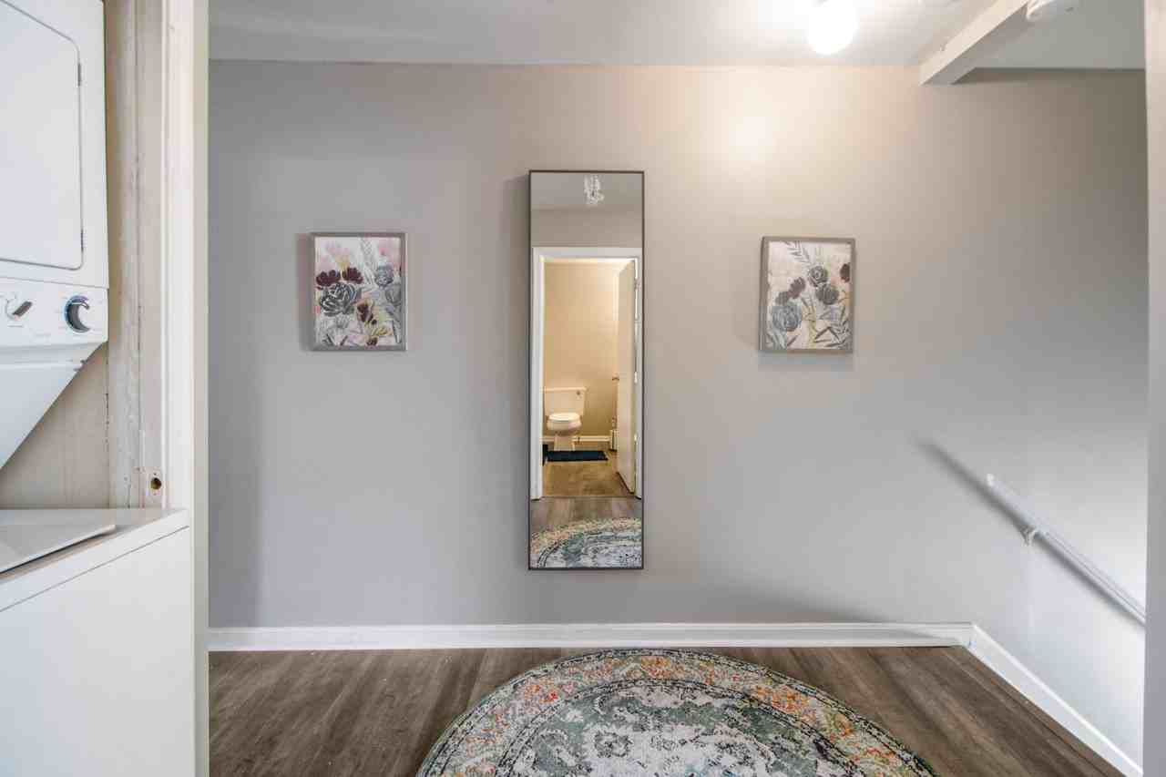 1216 1/2 W Lafayette Ave - Photo 6 of 10