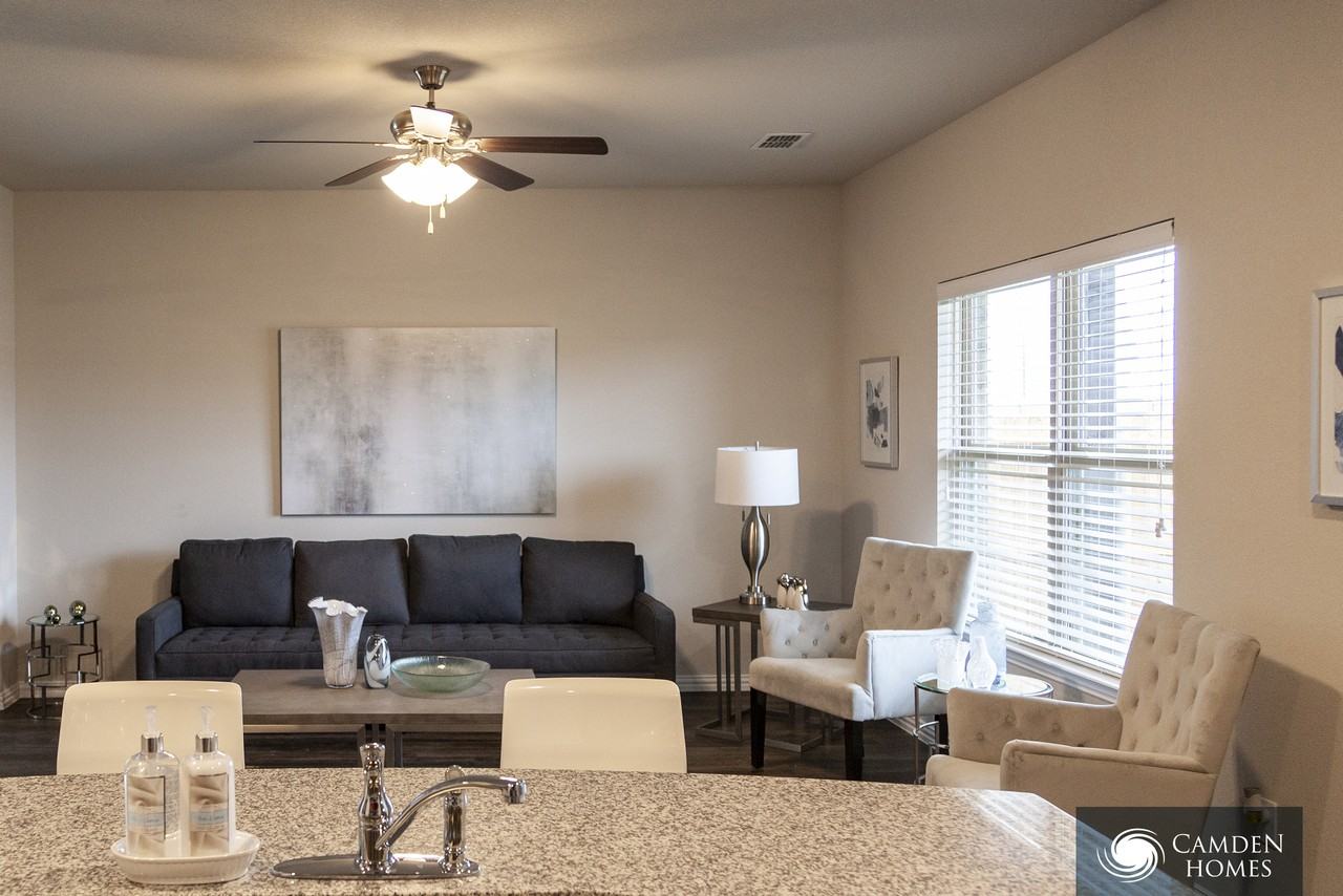 1475 Waterview Drive - Photo 4 of 18