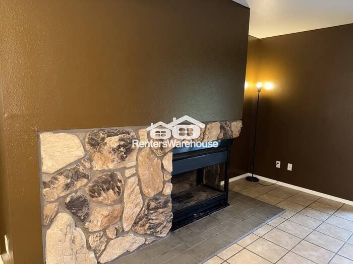 3707 Northshore Blvd Ne - Photo 5 of 19