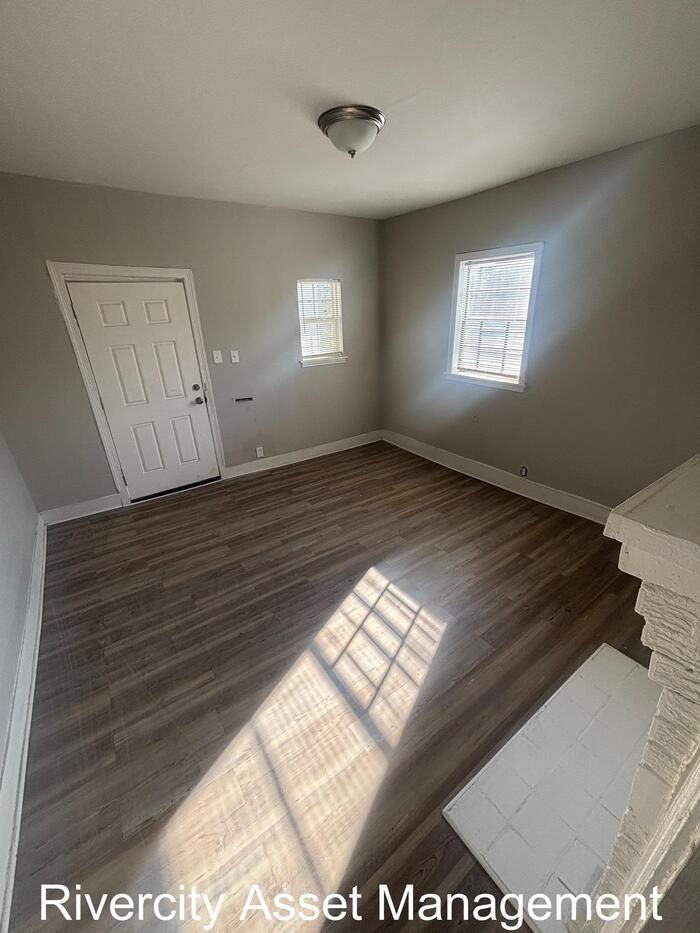 667 Marechalneil St - Photo 4 of 13