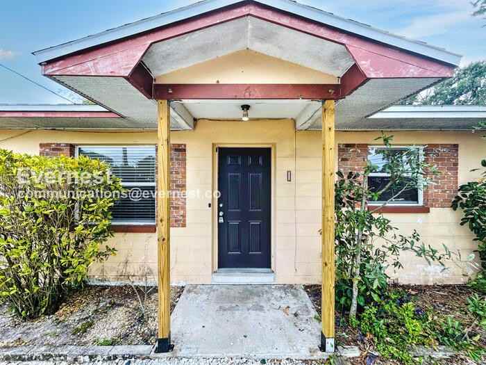 10546 106th Ave #A - Photo 2 of 23