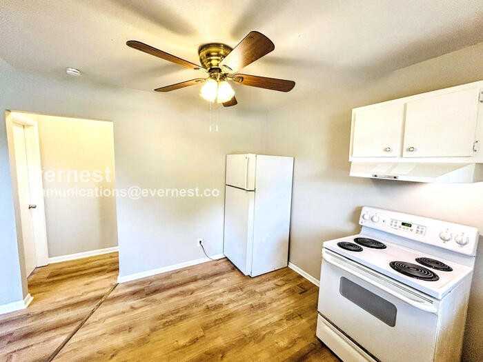 10546 106th Ave #A - Photo 7 of 23