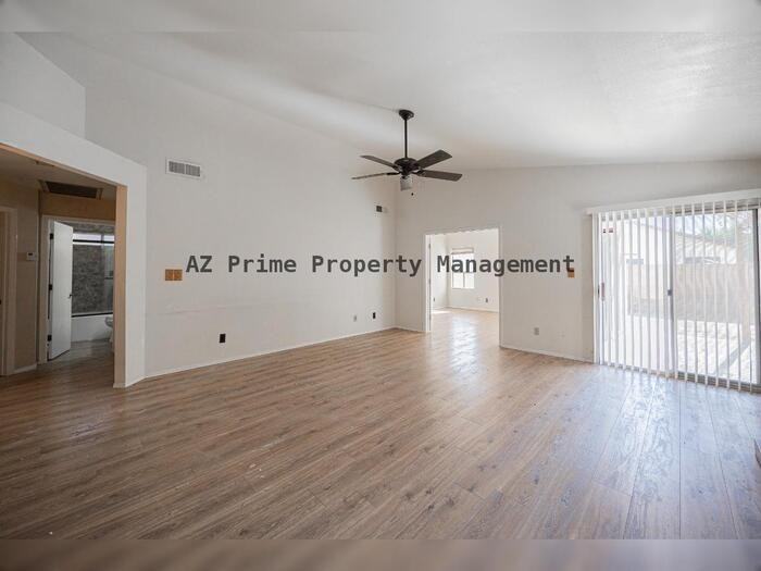 6347 W Puget Ave - Photo 4 of 22