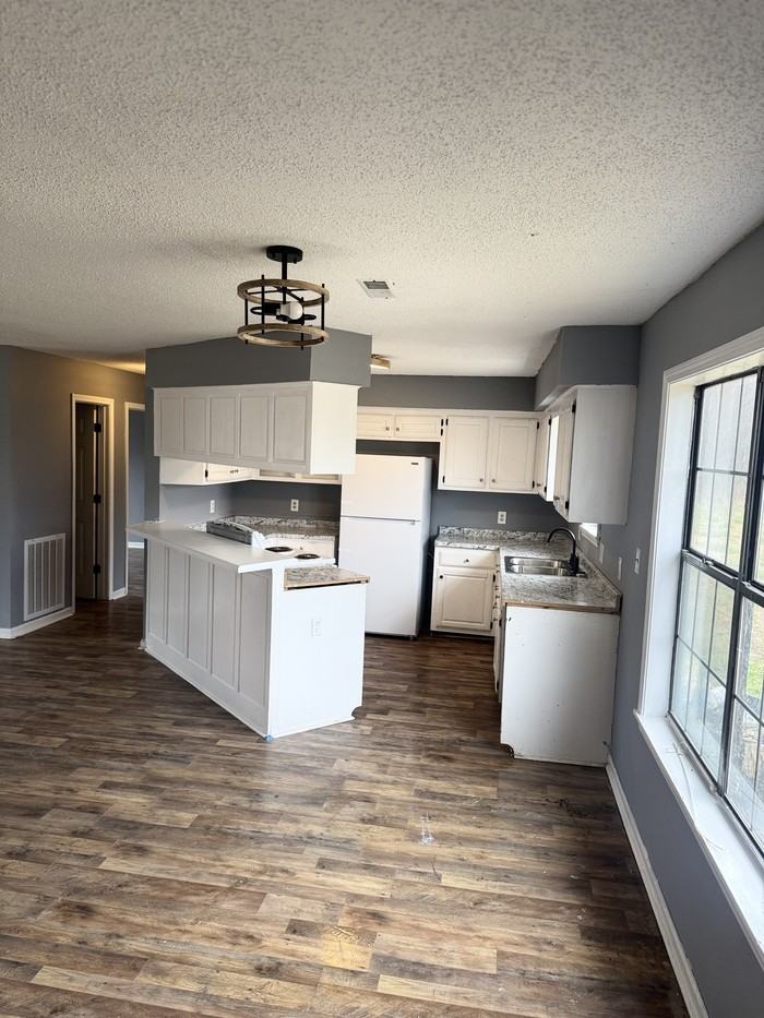 98 Crosswinds Cv - Photo 3 of 12