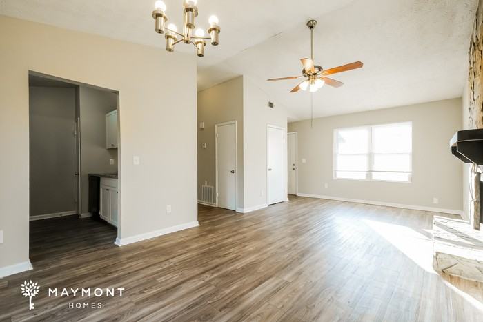 1127 Mainstreet Valley Drive - Photo 5 of 11