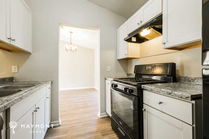 1127 Mainstreet Valley Drive - Photo 6 of 11