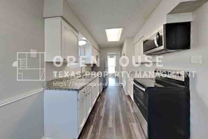 10018 Rippling Fields Drive - Photo 6 of 22