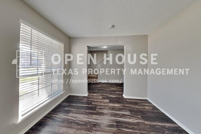 10018 Rippling Fields Drive - Photo 7 of 22