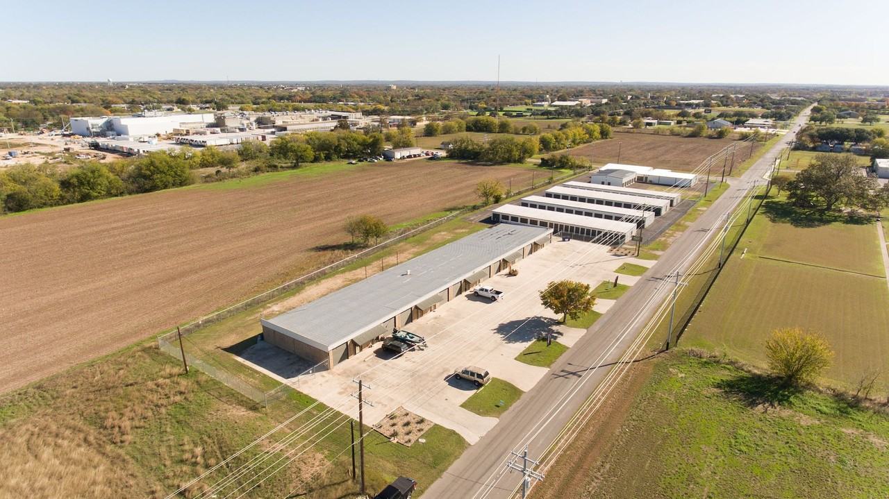 1419 Fleming Dr #9 - Photo 2 of 14