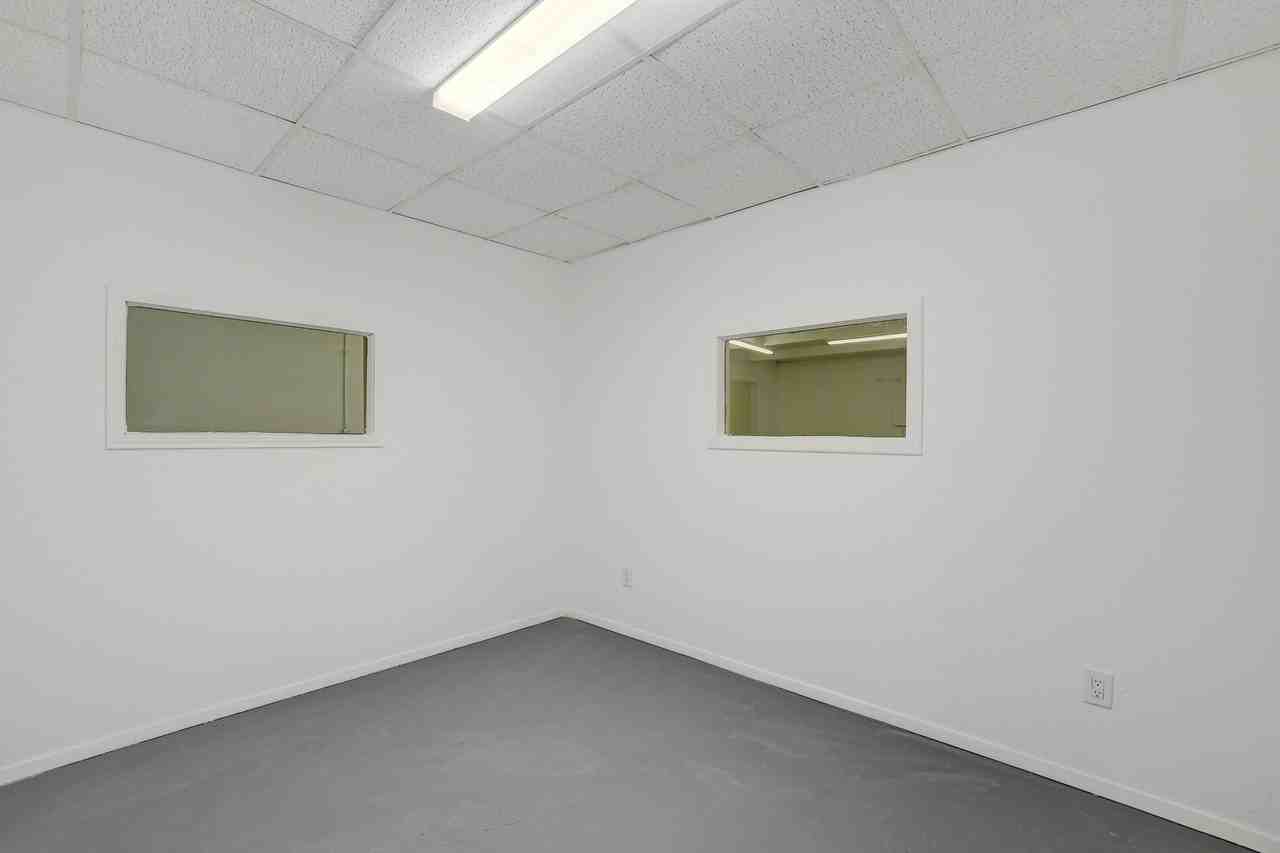 1419 Fleming Dr #9 - Photo 7 of 14