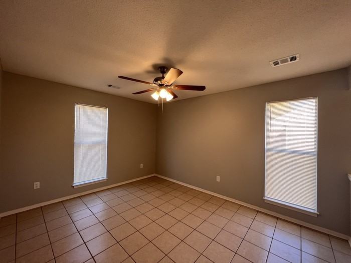 6270 Jamestown Avenue - Photo 2 of 15