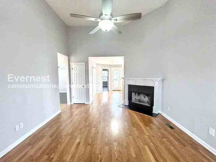 1808 Lakewood Village Drive - Photo 5 of 26