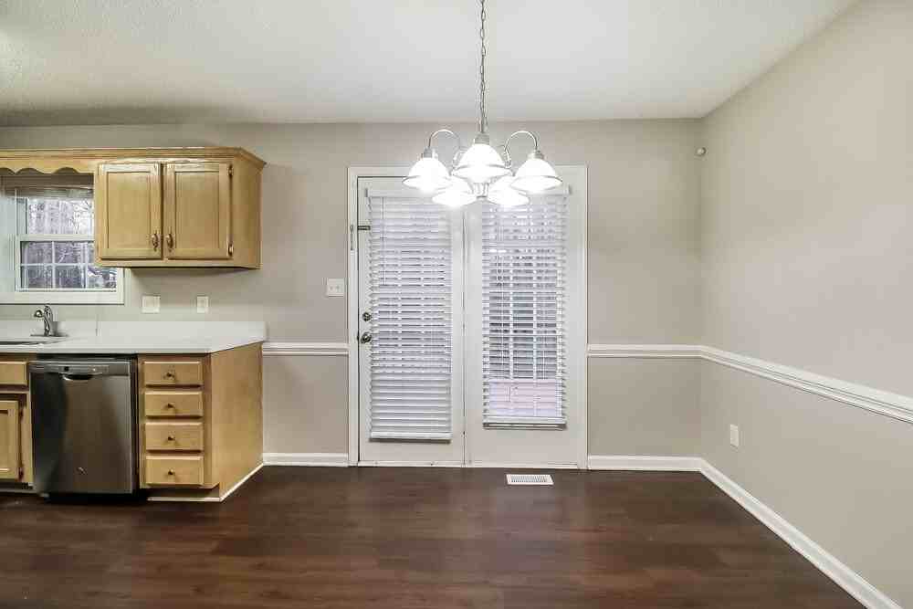 544 Basswood Way - Photo 6 of 16