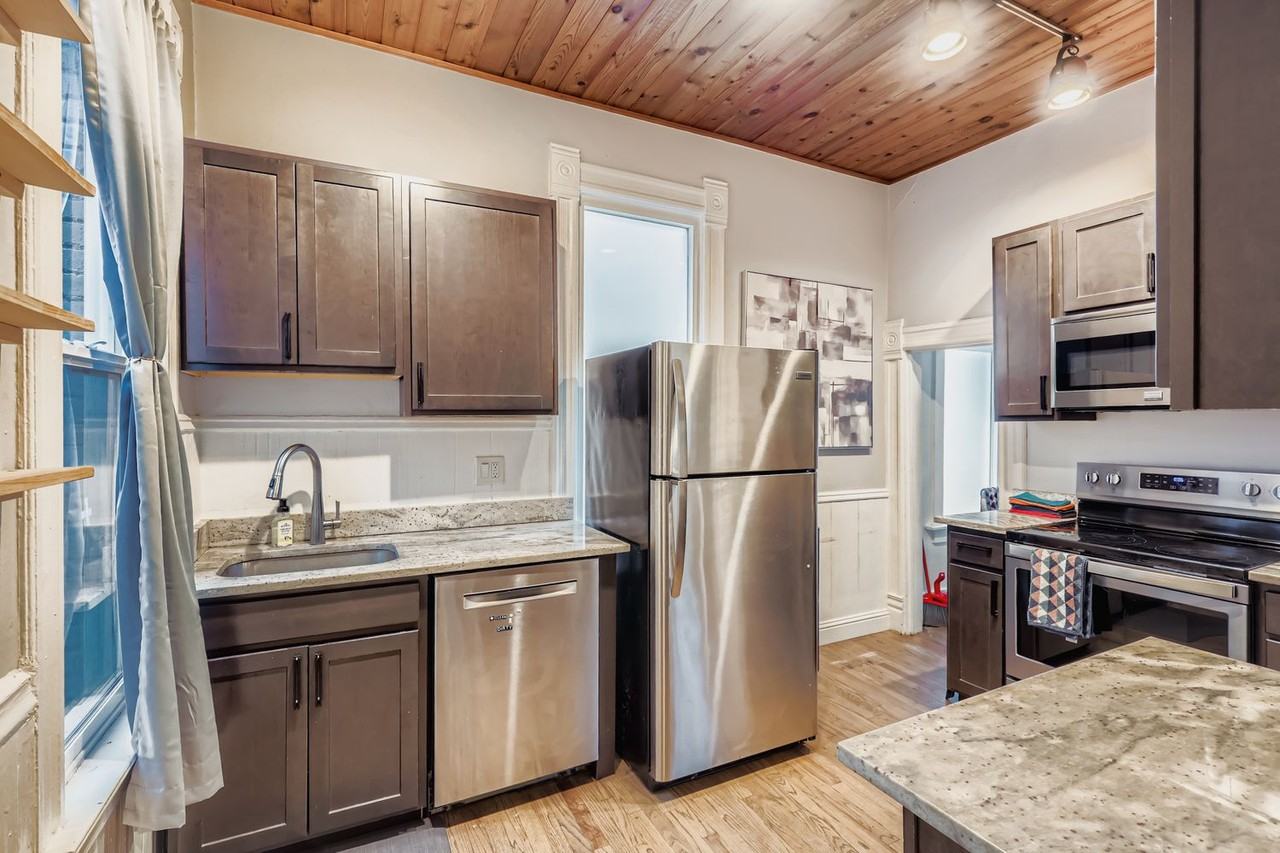 536 E 2nd Ave #1 - Photo 3 of 50