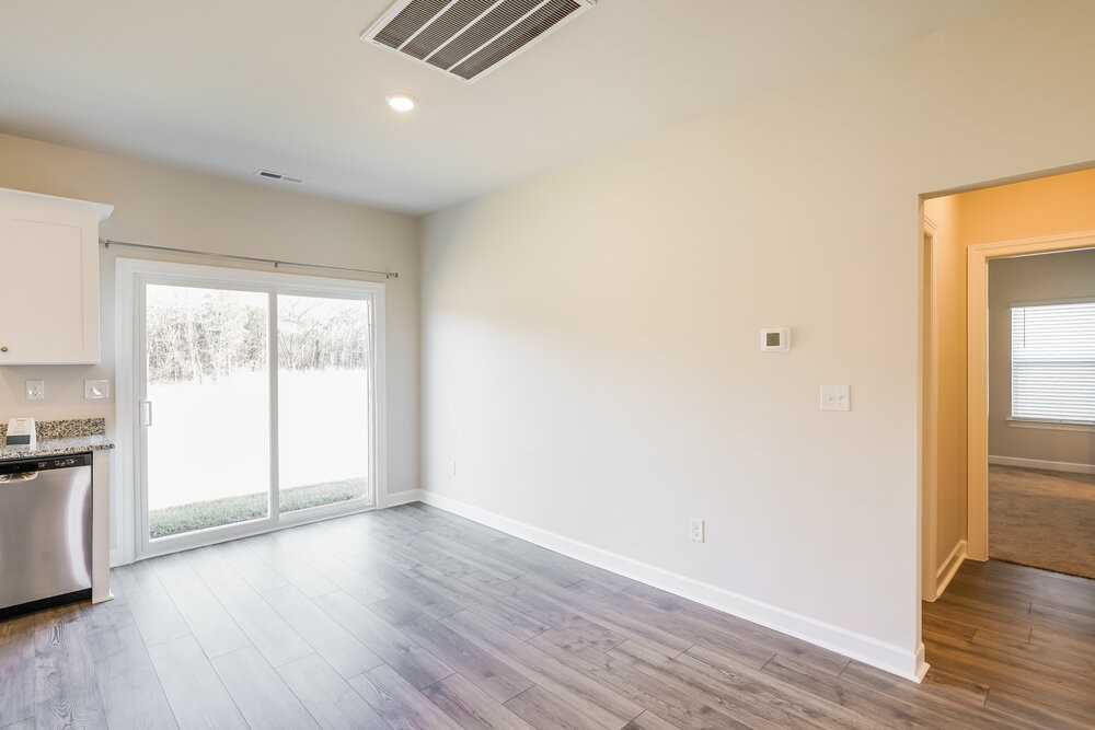 3521 Quintana Dr - Photo 6 of 17