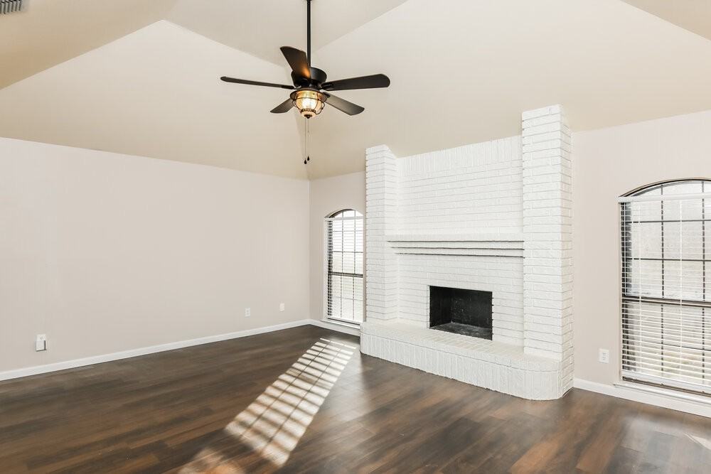 1225 Cozby Street West - Photo 3 of 16