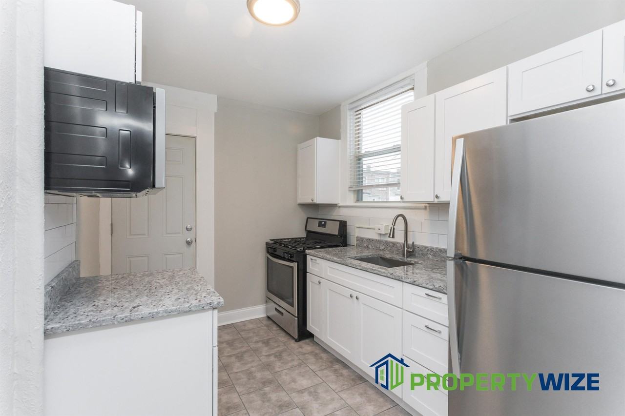 1814 E 30th St #1 - Photo 5 of 25