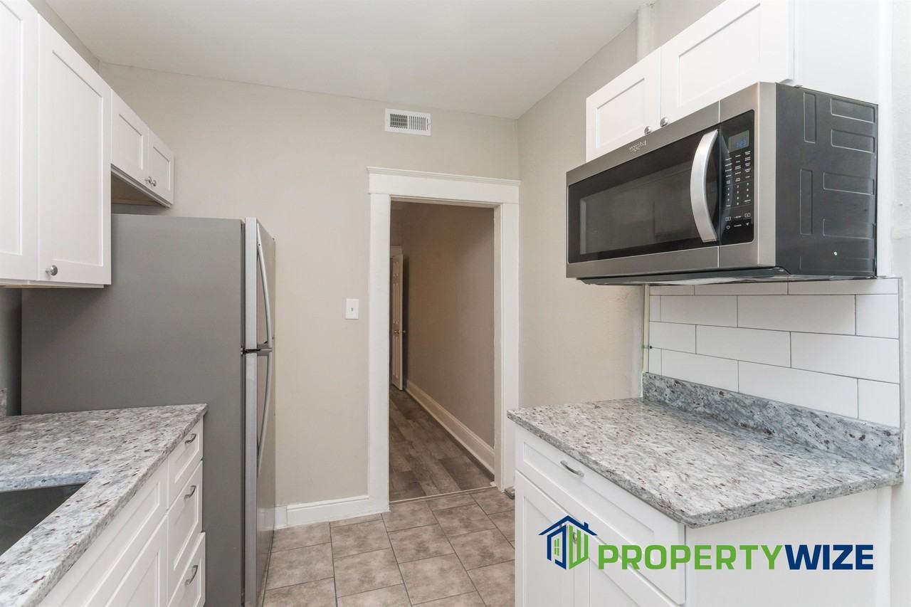 1814 E 30th St #1 - Photo 6 of 25