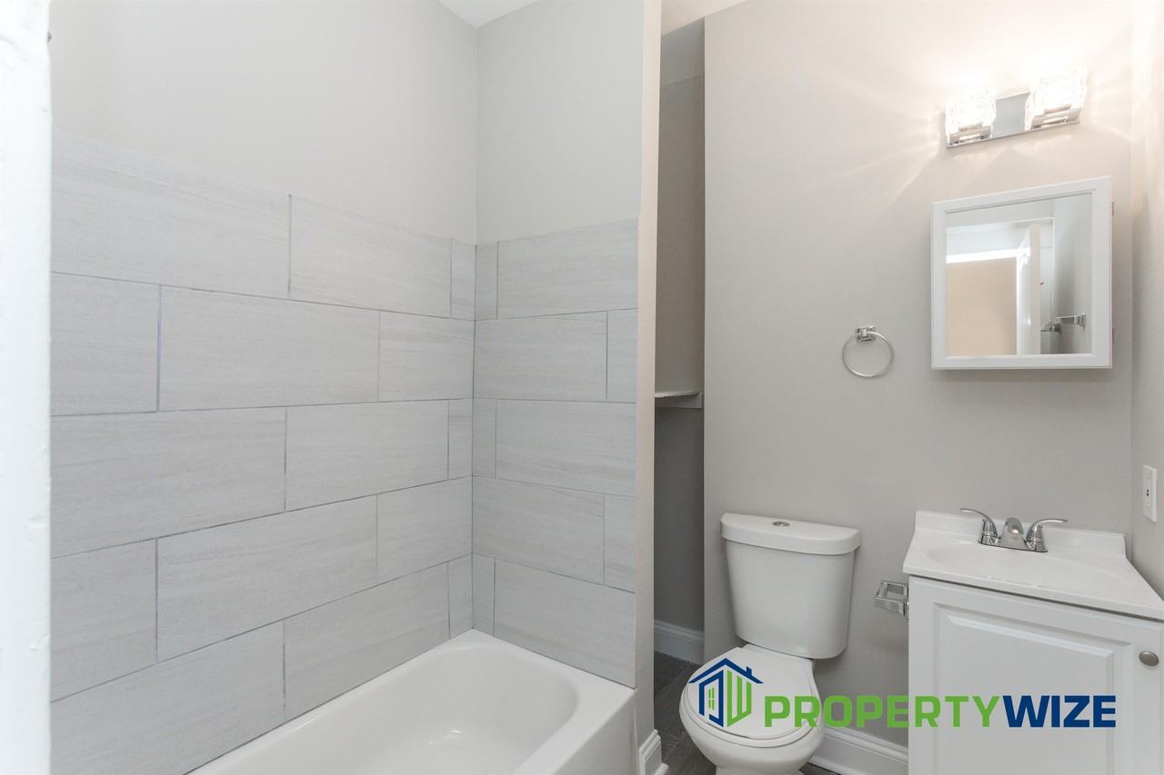 1814 E 30th St #1 - Photo 7 of 25