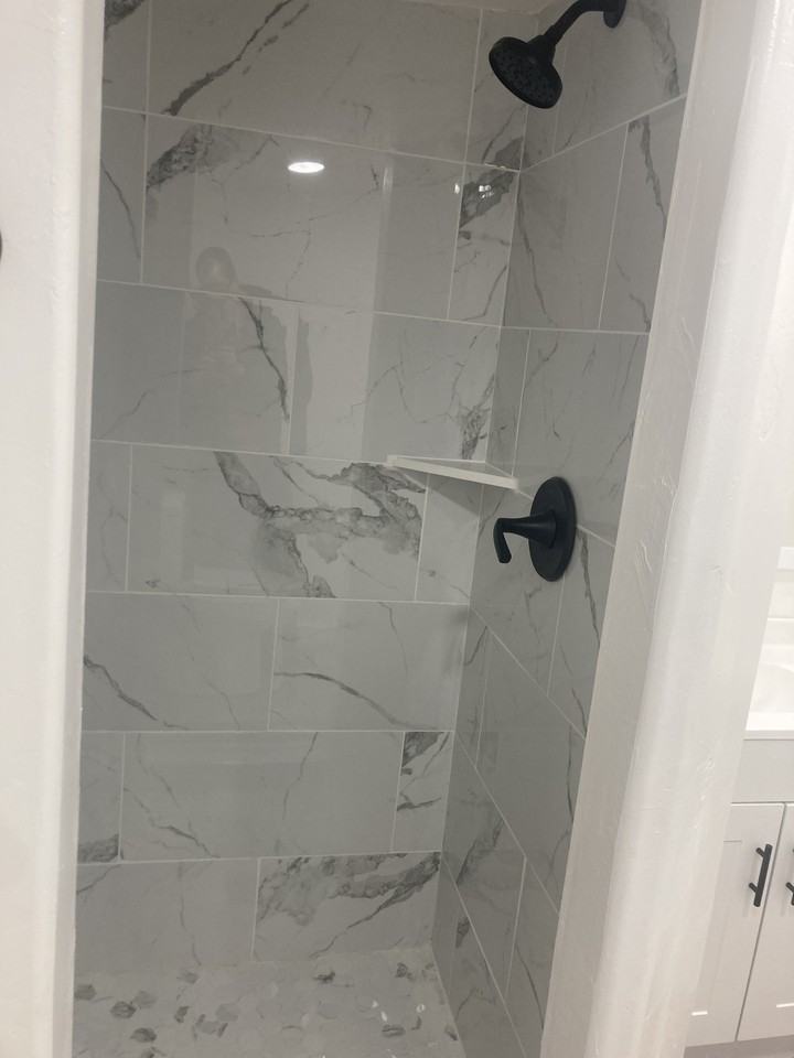 2701 N Martin Ave #2 - Photo 5 of 15