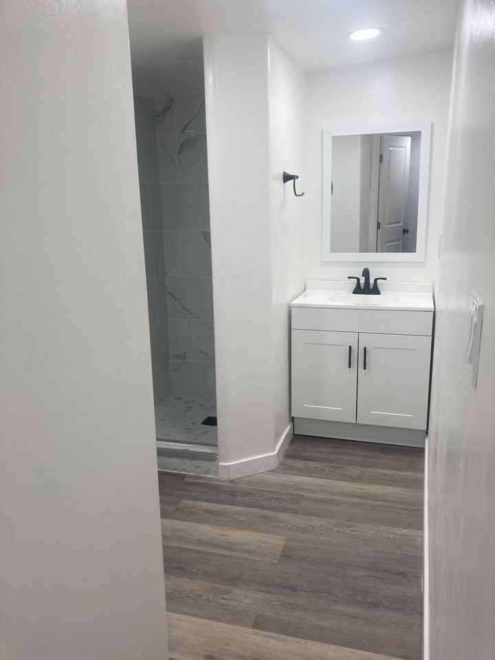 2701 N Martin Ave #2 - Photo 6 of 15