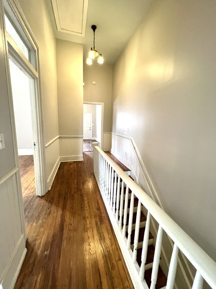 121 E Park Ave #121B - Photo 4 of 15