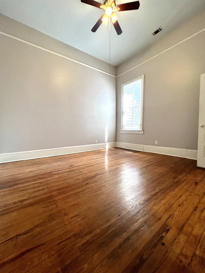 121 E Park Ave #121B - Photo 7 of 15