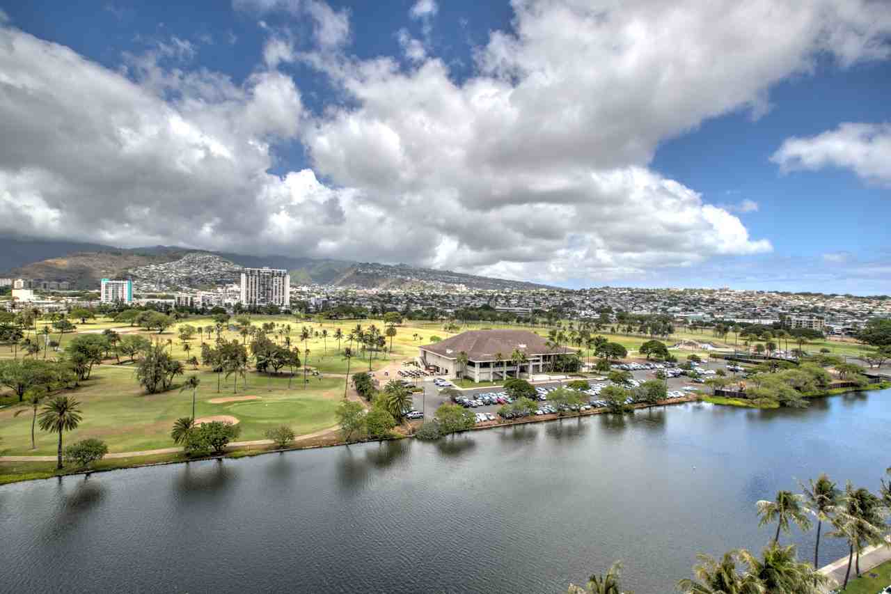 320 Liliuokalani Ave #1403 - Photo 4 of 21