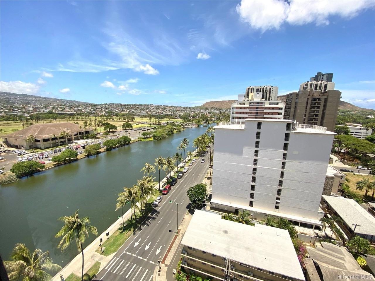 320 Liliuokalani Ave #1403 - Photo 7 of 21