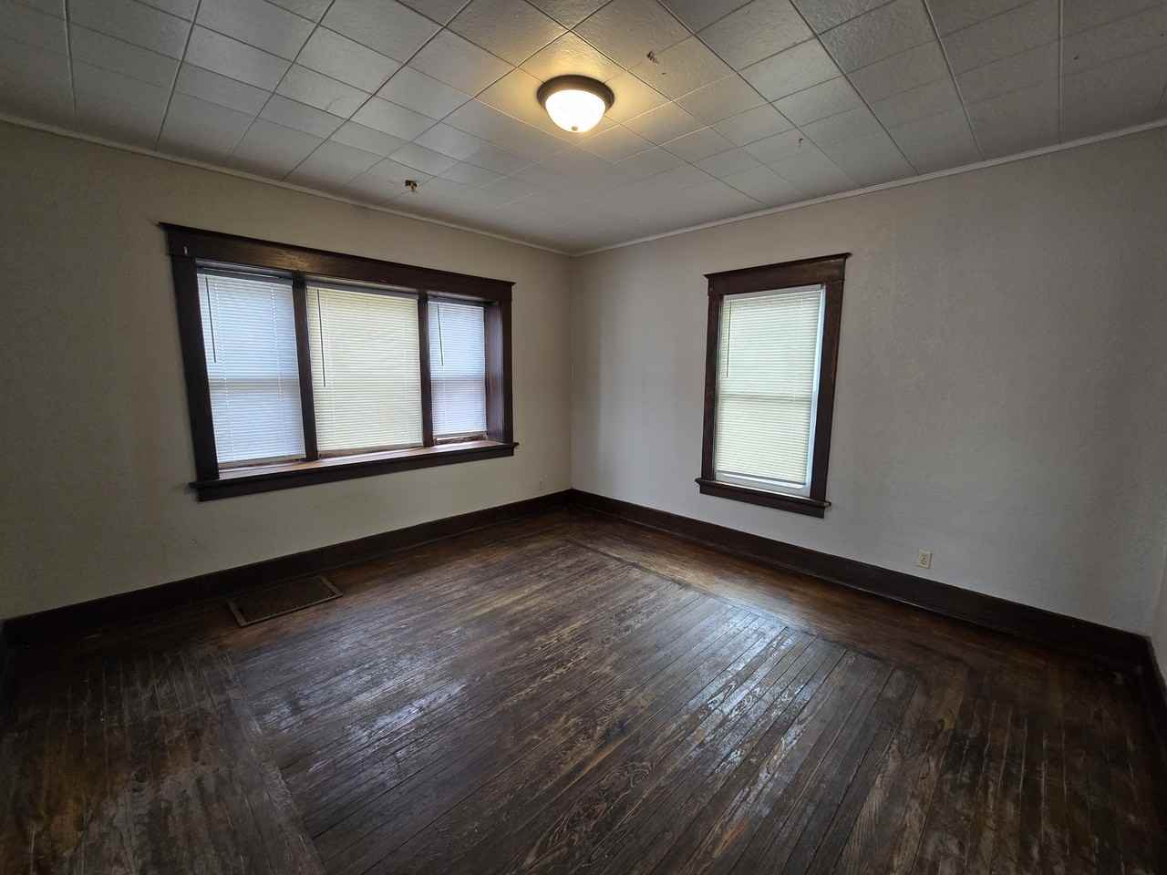 320 East 7th Street #1 - Photo 6 of 23