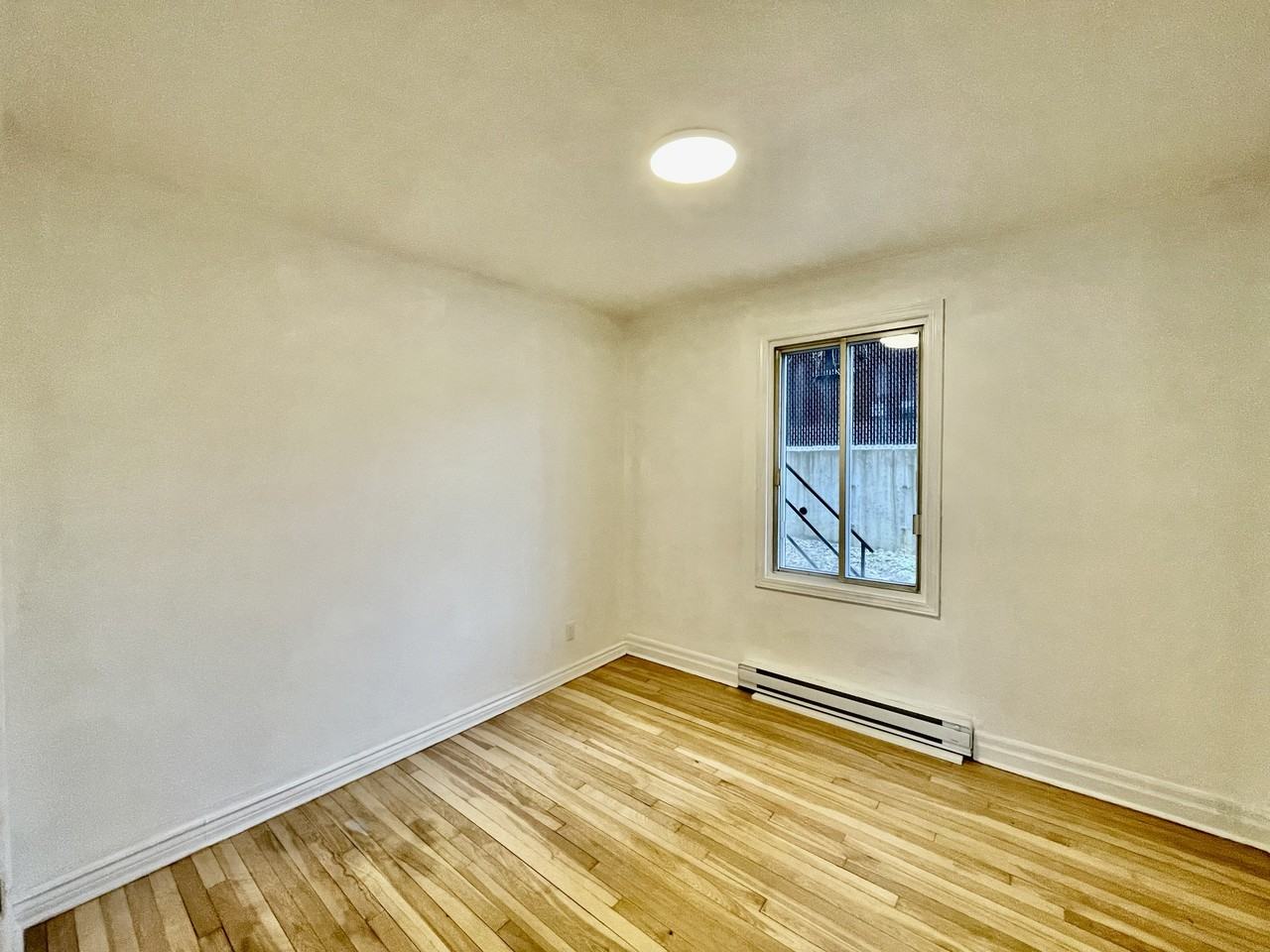 55 Rue Camille - Photo 3 of 14