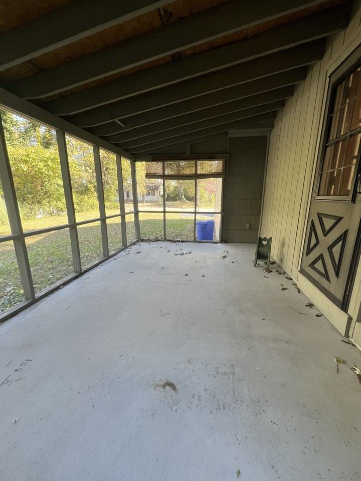 110 Potomac Avenue #1 - Photo 2 of 12