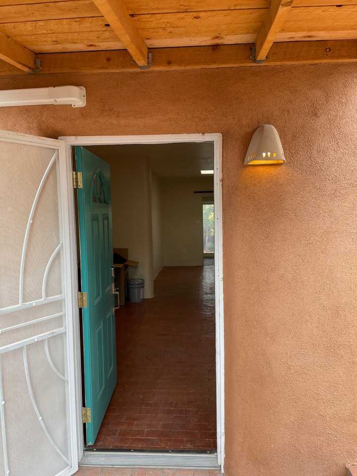 207 Ephriam St #B - Photo 4 of 26