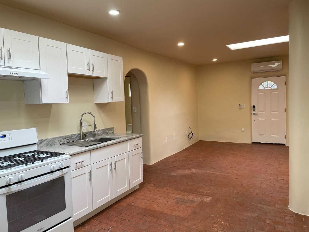 207 Ephriam St #B - Photo 6 of 26
