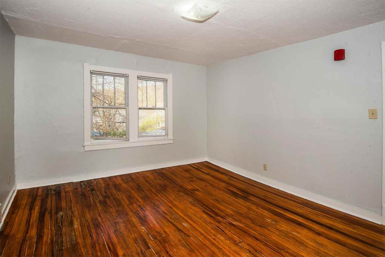 706 Chickamauga Avenue Northeast #11 - Photo 3 of 7