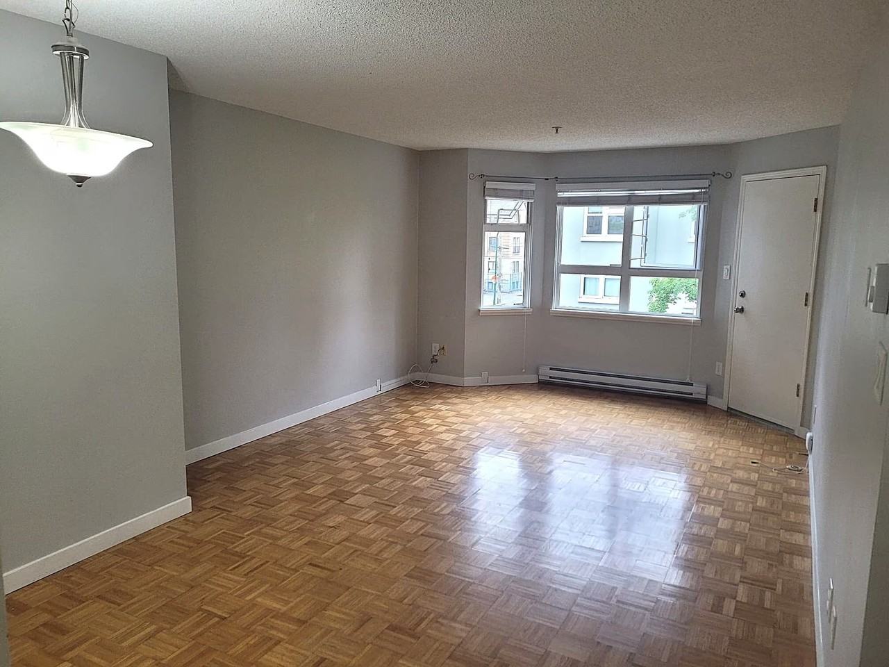 921 Thurlow Street #402 - Photo 4 of 13