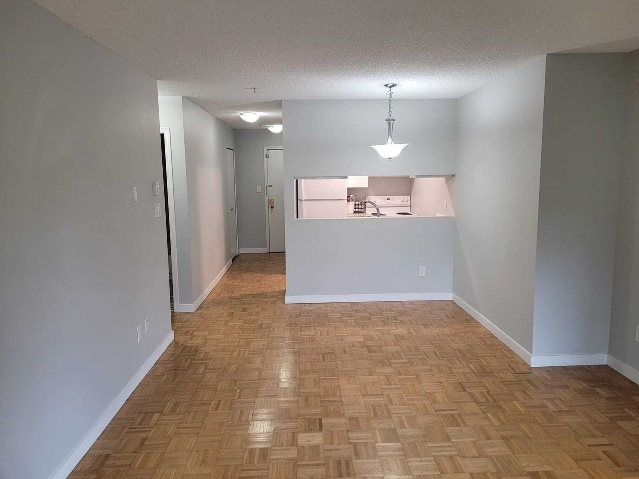 921 Thurlow Street #402 - Photo 6 of 13