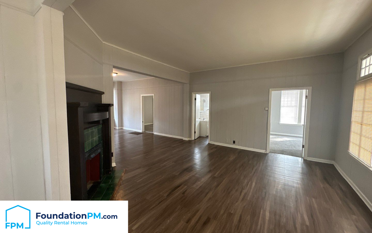 5786 Woodlawn St #2 - Photo 5 of 11