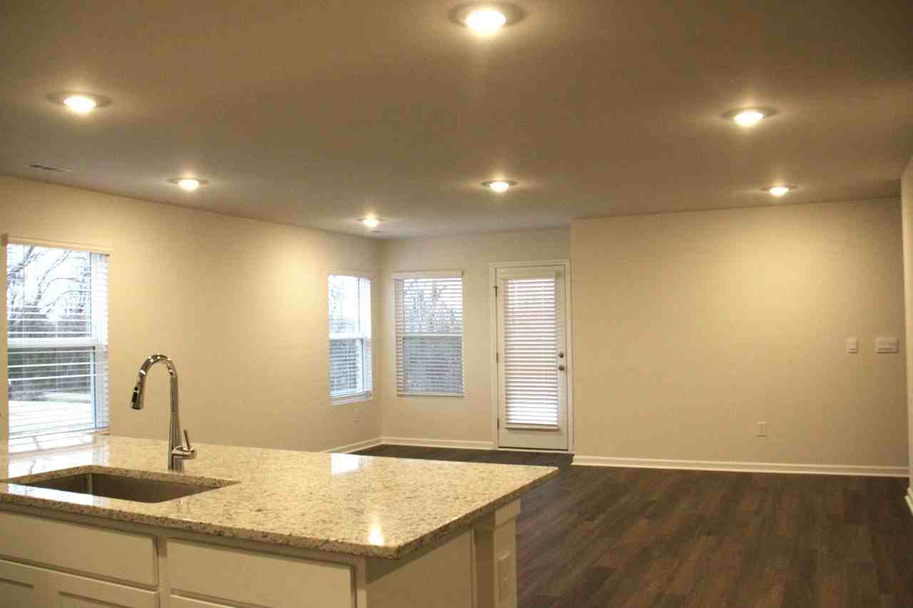 398 Jackson Point Circle #1 - Photo 7 of 32