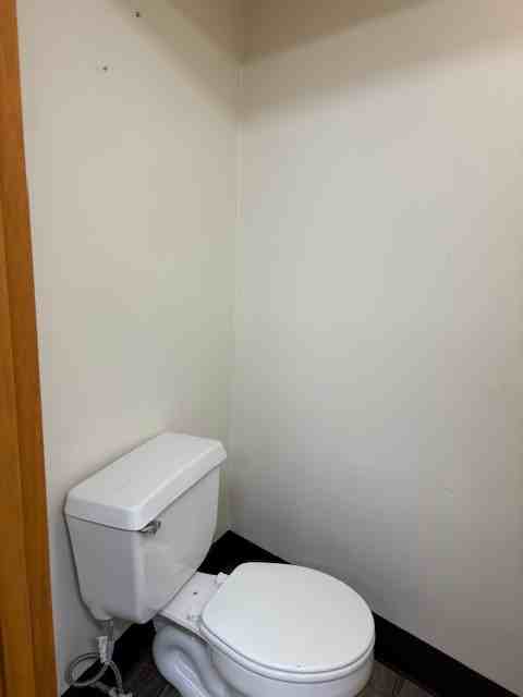 202 4th St #11 - Photo 5 of 7