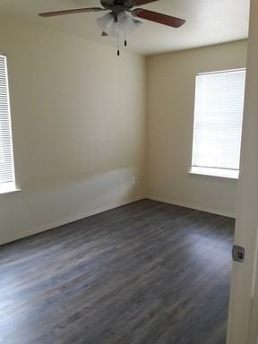 Lakehurst Village - Photo 2 of 6