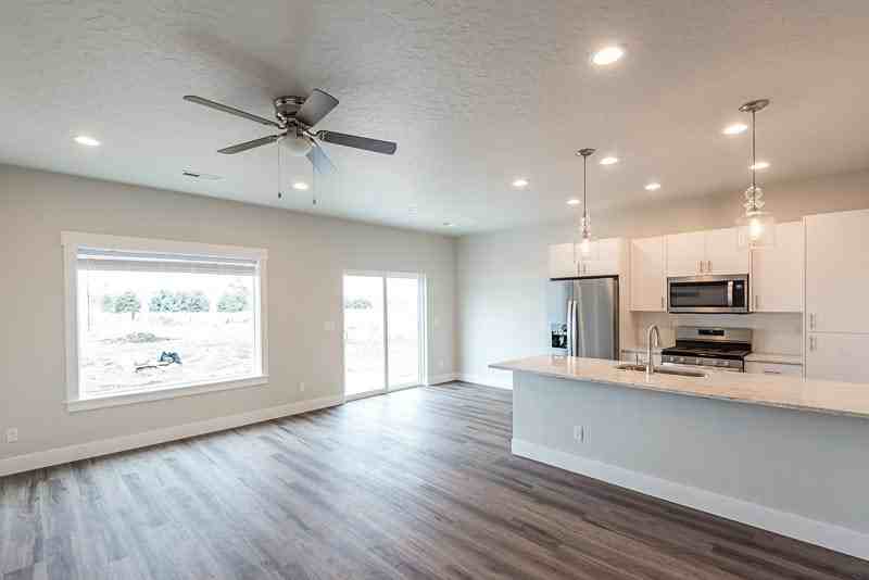 305B N Johnson Ave #305B - Photo 2 of 17