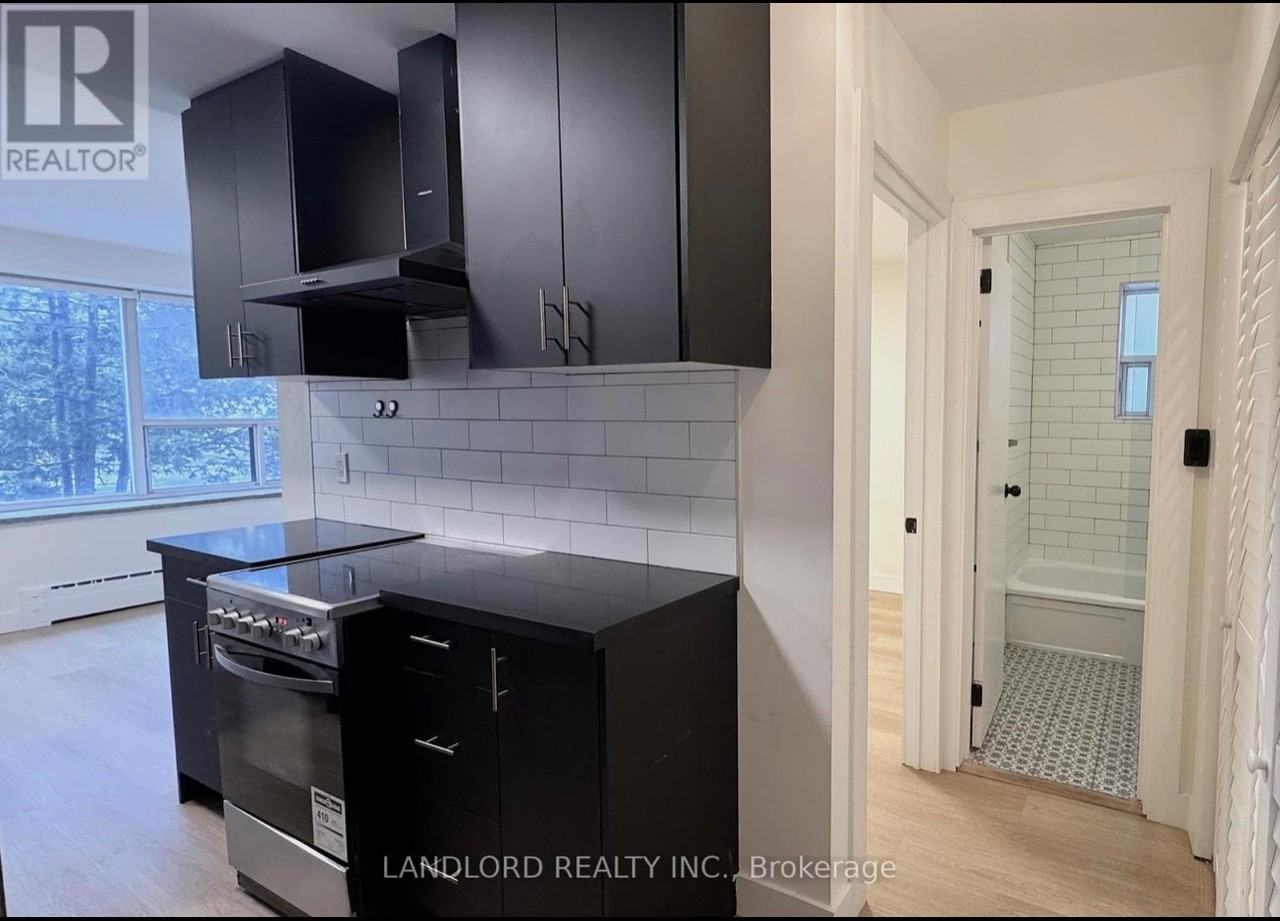 420 Eglinton Avenue East #101 - Photo 4 of 16