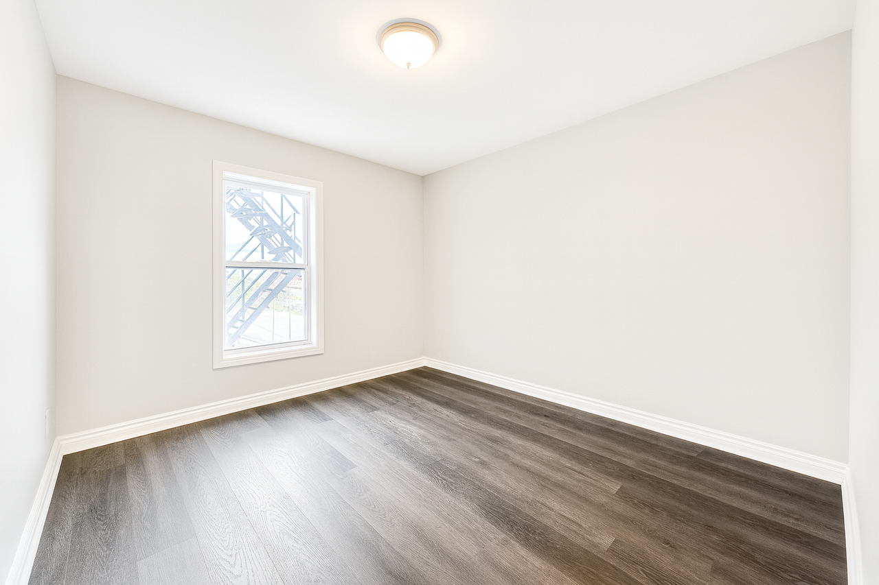 18 Barnesdale Ave N #2 - Photo 5 of 13