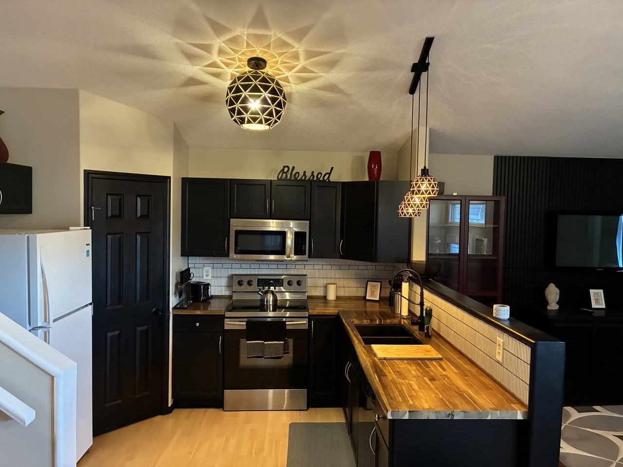 9318 130 Avenue - Photo 5 of 26