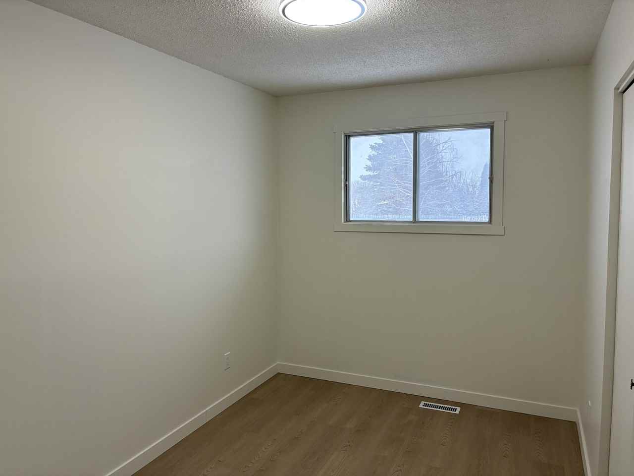 6637 Poplar Drive - Photo 6 of 19